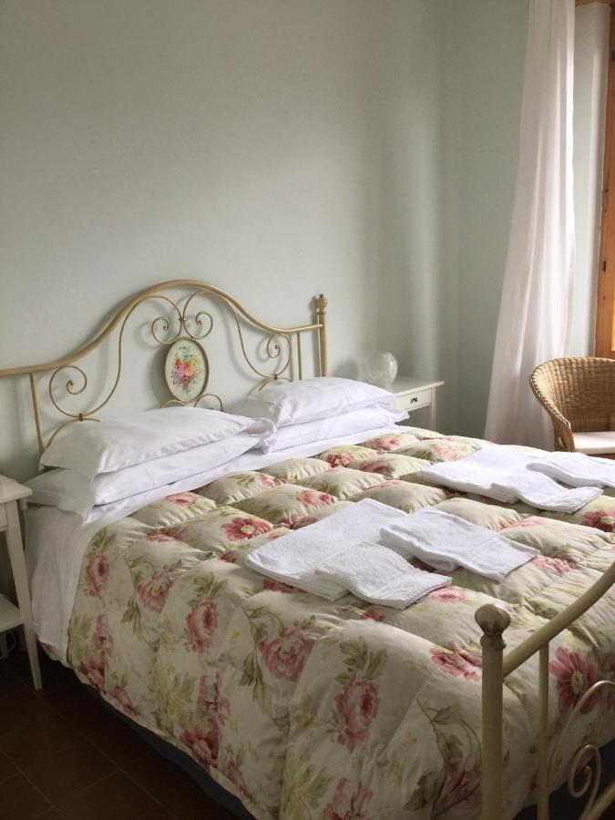 B&B Cherry En Rose เลซเซโน ภายนอก รูปภาพ
